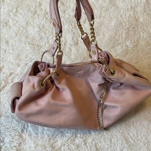 Juicy Couture Vintage Y2K Pink Leather Shoulder Bag with Gold Chain Detail